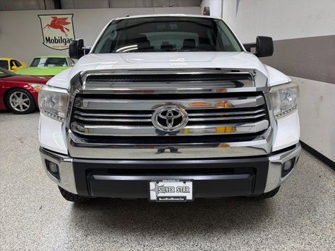 Used 2016 Toyota Tundra SR5 w/ SR5 Upgrade Package image 30