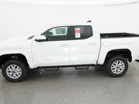 New 2026 Toyota Tacoma SR5 AWD/4WD image 36