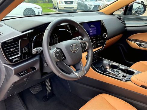 Used 2025 Lexus NX 350 AWD w/ Accessory Package (2T) image 18