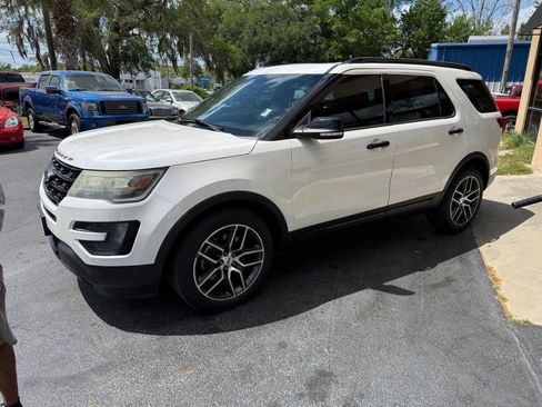 Used 2016 Ford Explorer Sport w/ Equipment Group 401A image 2