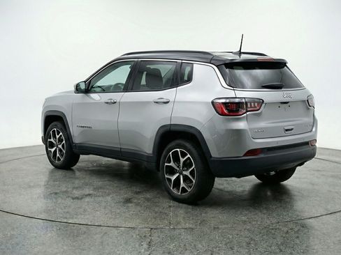 Used 2025 Jeep Compass Limited AWD/4WD image 6