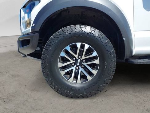 Used 2019 Ford F150 Raptor w/ Equipment Group 802A Luxury AWD/4WD image 14