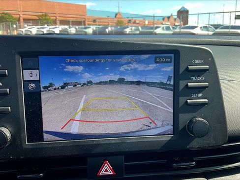 Used 2025 Hyundai Elantra Sport image 26