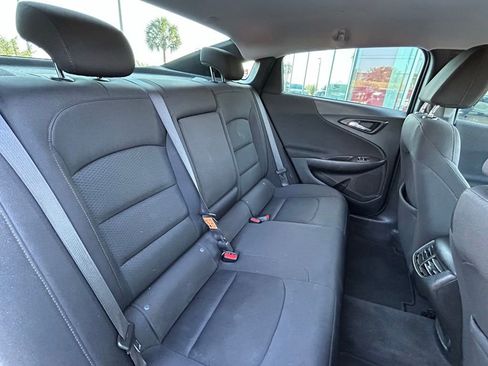 Used 2021 Chevrolet Malibu LT FWD image 44