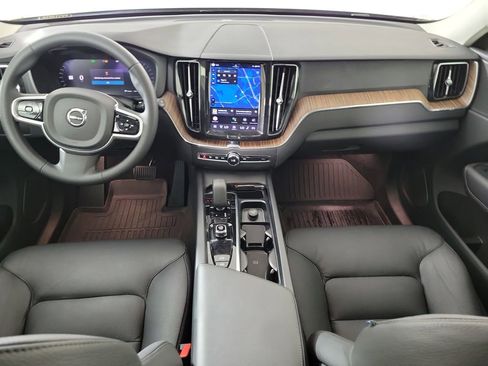 Used 2023 Volvo XC60 B5 Plus w/ Protection Package Premier image 17