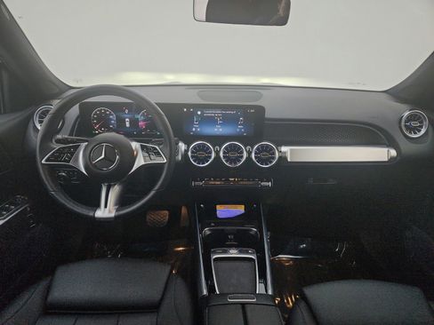 Certified 2024 Mercedes-Benz GLB 250 image 20