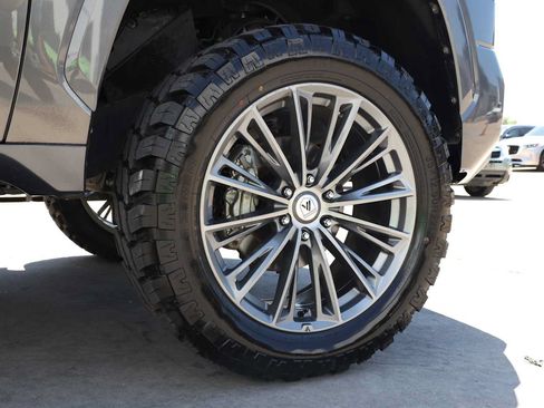 Used 2022 Toyota Tundra Capstone AWD/4WD image 71
