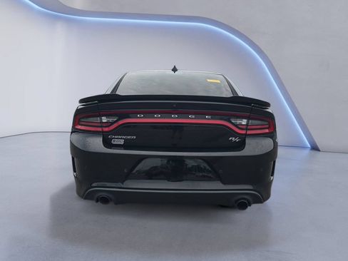 Used 2022 Dodge Charger R/T RWD image 6