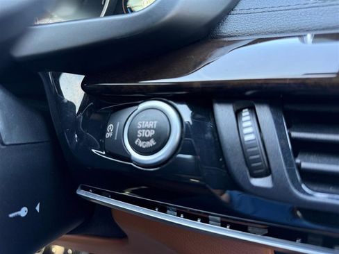 Used 2019 BMW X6 xDrive35i w/ M Sport Package image 25