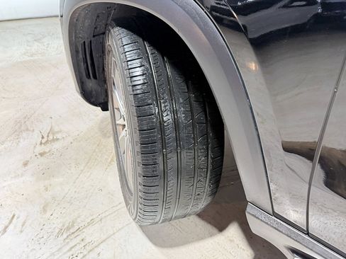 Used 2020 Mercedes-Benz GLE 350 4MATIC image 3