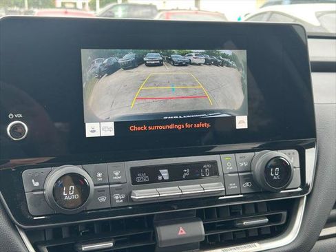 Certified 2024 Toyota Grand Highlander XLE FWD image 38
