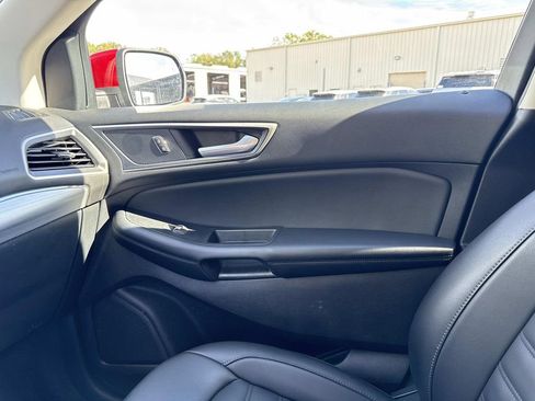 Used 2022 Ford Edge SEL w/ Convenience Package image 22