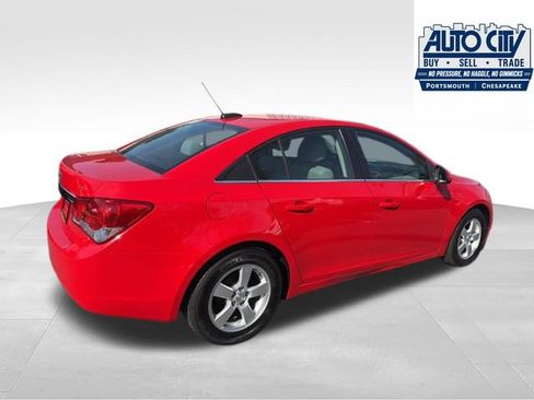 Used 2016 Chevrolet Cruze LT FWD image 2