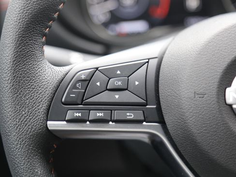 Used 2025 Nissan Versa SR w/ Trunk Package image 9