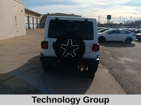 Used 2024 Jeep Wrangler Sahara w/ Technology Group image 6