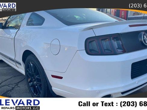 Used 2013 Ford Mustang Premium image 8