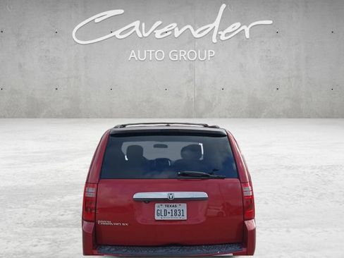 Used 2008 Dodge Grand Caravan SXT w/ Entertainment Group 2 FWD image 15
