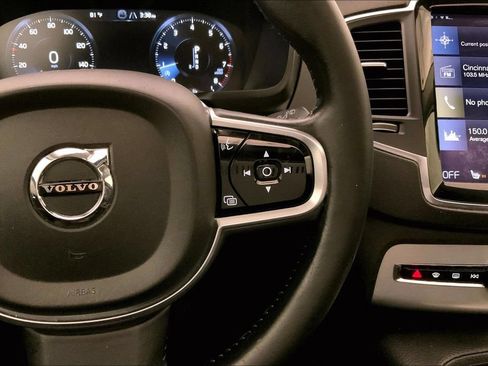 Used 2017 Volvo XC90 T6 Momentum w/ Vision Package AWD/4WD image 19