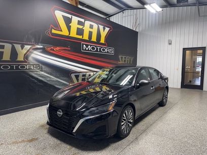 Used 2024 Nissan Altima 2.5 SV