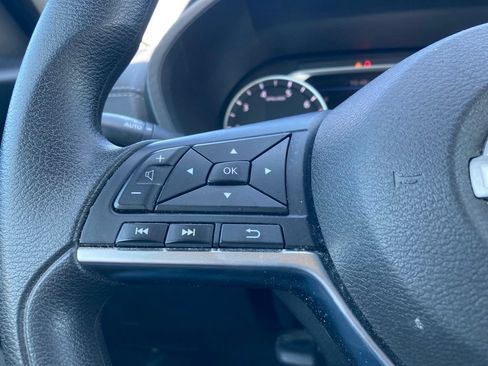 Used 2024 Nissan Sentra SV FWD image 14