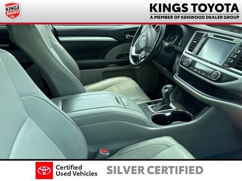Used 2018 Toyota Highlander XLE w/ Protection Package #3 AWD/4WD image 10