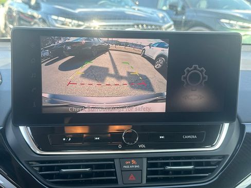 Used 2025 Nissan Altima 2.5 SR w/ SR Premium Package FWD image 28
