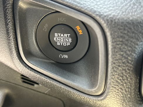 New 2026 Jeep Gladiator Willys AWD/4WD image 18