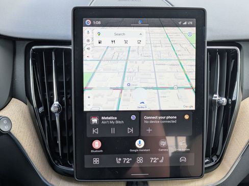 New 2026 Volvo XC60 B5 Plus w/ Climate Package image 11