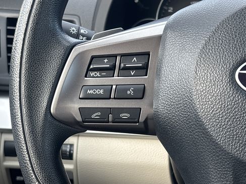 Used 2013 Subaru Outback 2.5i AWD/4WD image 8