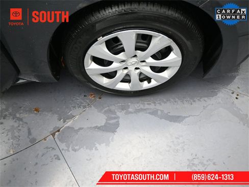 Used 2023 Toyota Corolla LE image 30