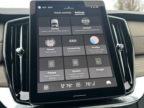 Certified 2025 Volvo XC90 T8 Ultra image 31