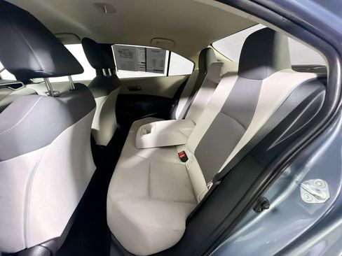 Used 2022 Toyota Corolla LE image 27