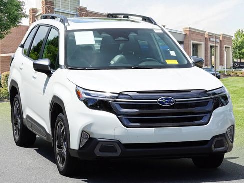 Used 2025 Subaru Forester Limited w/ Protection Package AWD/4WD image 3