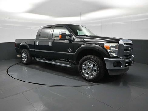 Used 2012 Ford F250 Lariat w/ Chrome Pkg image 1