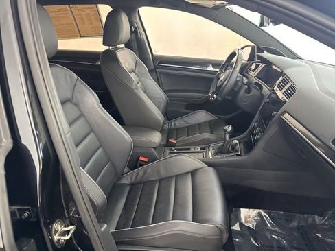 Used 2018 Volkswagen Golf R 4-Door AWD/4WD image 20