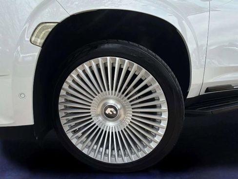 Used 2023 Cadillac Escalade Premium Luxury w/ Performance Package AWD/4WD image 26