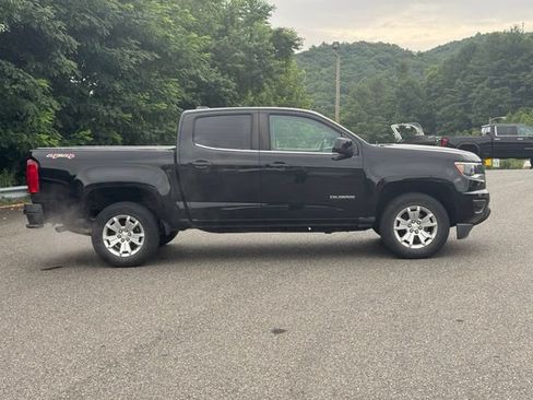 Used 2018 Chevrolet Colorado LT AWD/4WD image 9