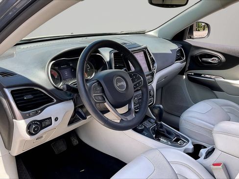Certified 2022 Jeep Cherokee Limited w/ Elite Package AWD/4WD image 20