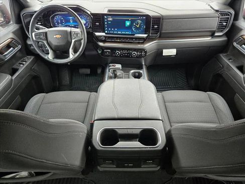 Used 2023 Chevrolet Silverado 1500 LT w/ Convenience Package II image 15