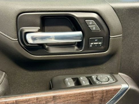Used 2023 GMC Sierra 3500 Denali w/ Denali Ultimate Package image 16