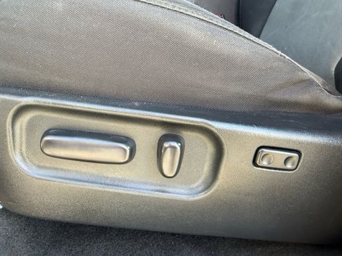 Used 2022 Toyota Tacoma TRD Off-Road image 14