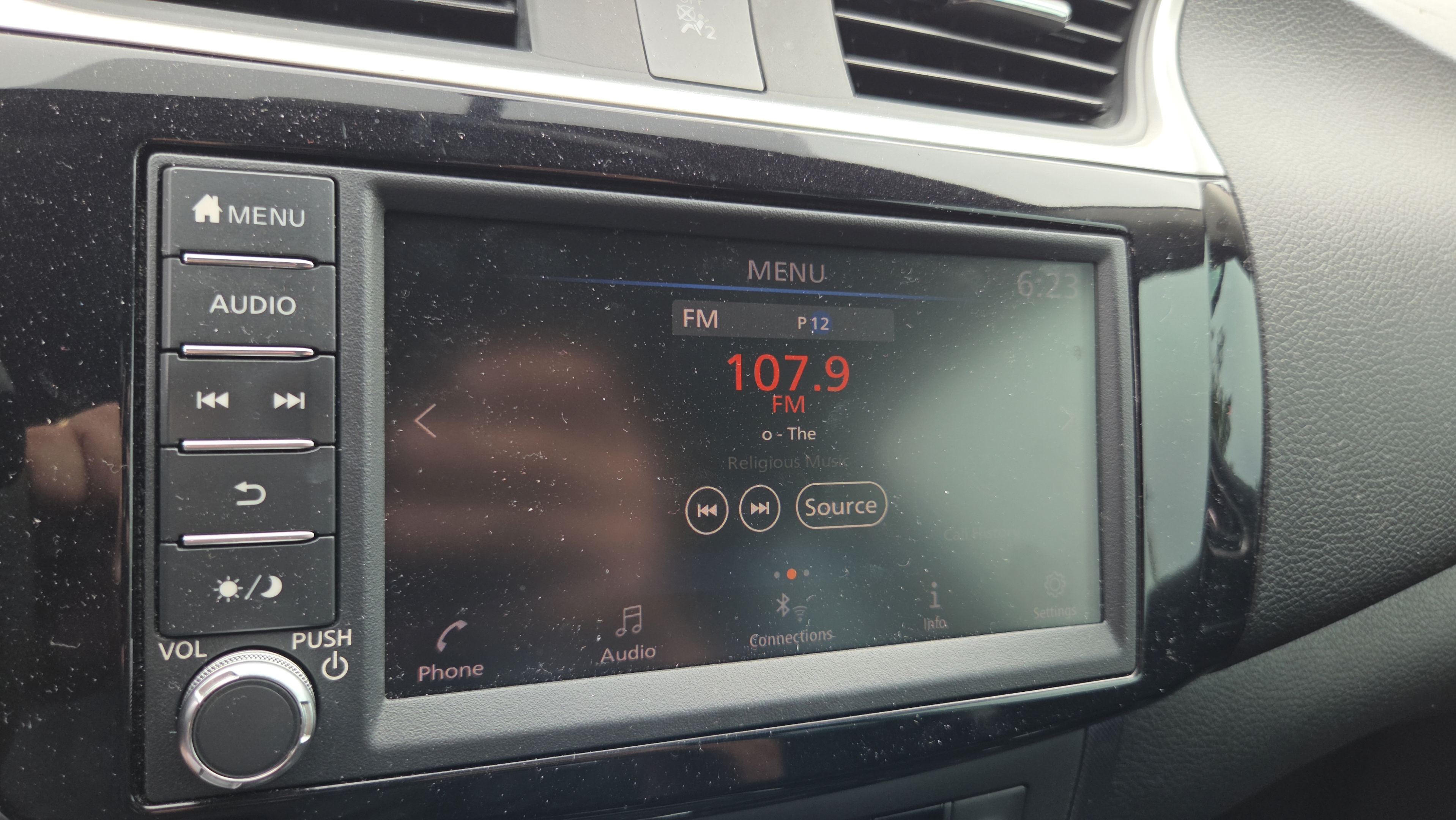 Used 2019 Nissan Sentra SR FWD image 18