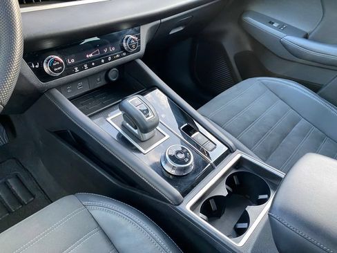 Used 2022 Mitsubishi Outlander SE AWD/4WD image 13