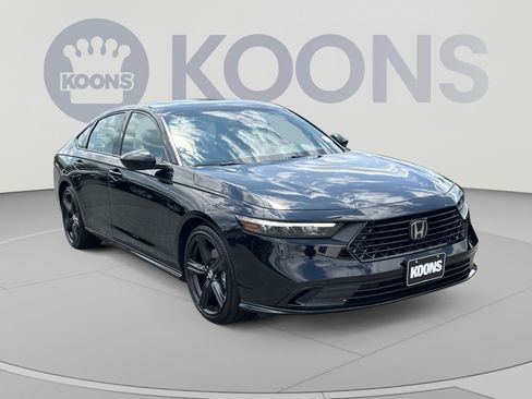 Used 2025 Honda Accord Sport image 18