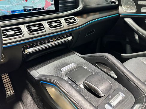 Certified 2023 Mercedes-Benz GLS 450 4MATIC image 26