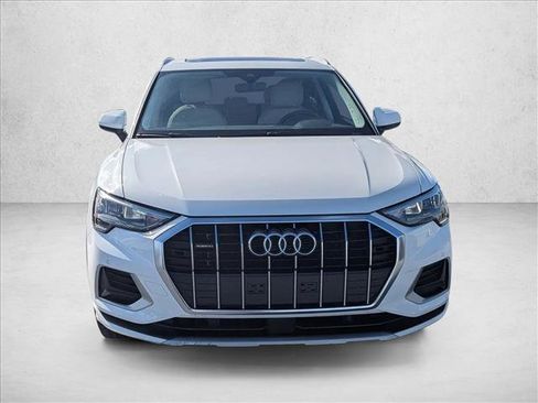 Used 2020 Audi Q3 2.0T Premium image 2