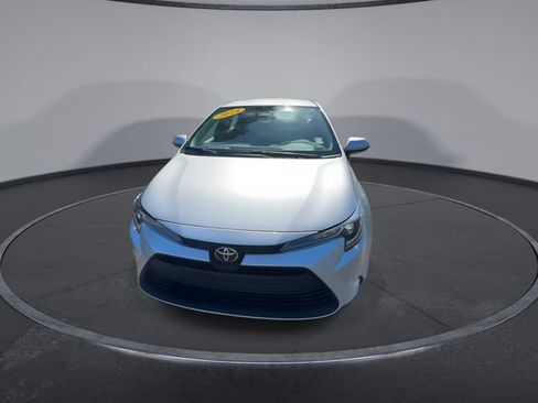 Used 2024 Toyota Corolla LE image 6