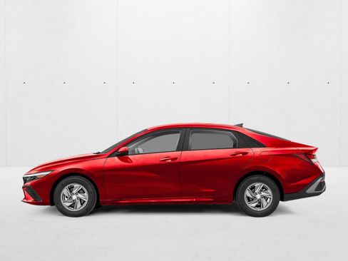 Certified 2026 Hyundai Elantra SE w/ Cargo Package FWD image 3