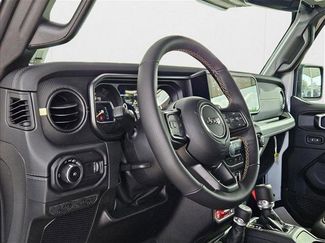 New 2025 Jeep Wrangler Unlimited Rubicon 392 video 3