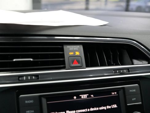 Used 2020 Volkswagen Tiguan S FWD image 22